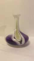 Vase en opaline d`art signe` Richartz Art Collection